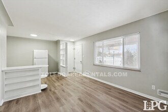 Building Photo - 4231 Harvest Ln