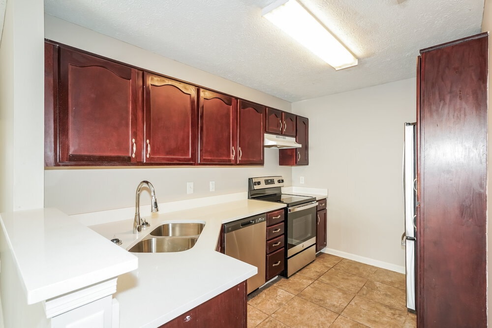 Building Photo - 2633 River Meade Way