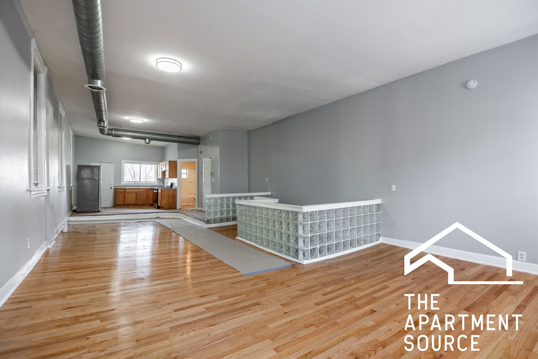 Building Photo - 1877 N Milwaukee Ave