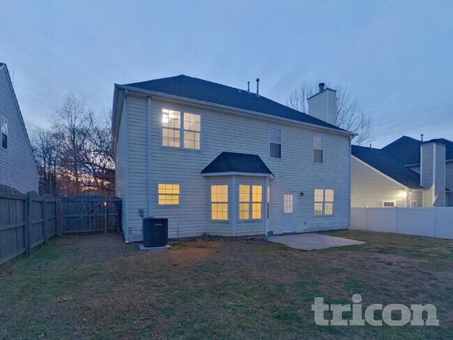 Building Photo - 5506 Linda Vista Ln