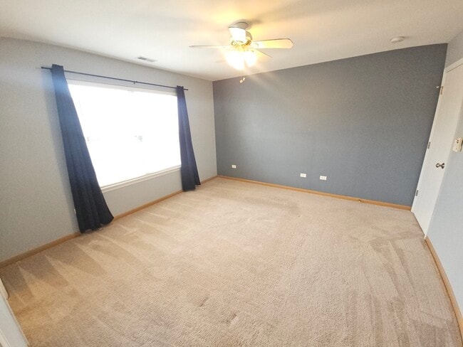 Building Photo - 466 Littleton Trail