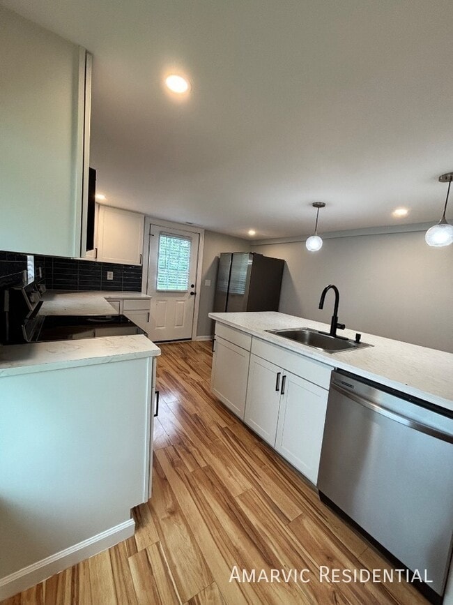 Building Photo - 1104 Stantonsburg Cir SE