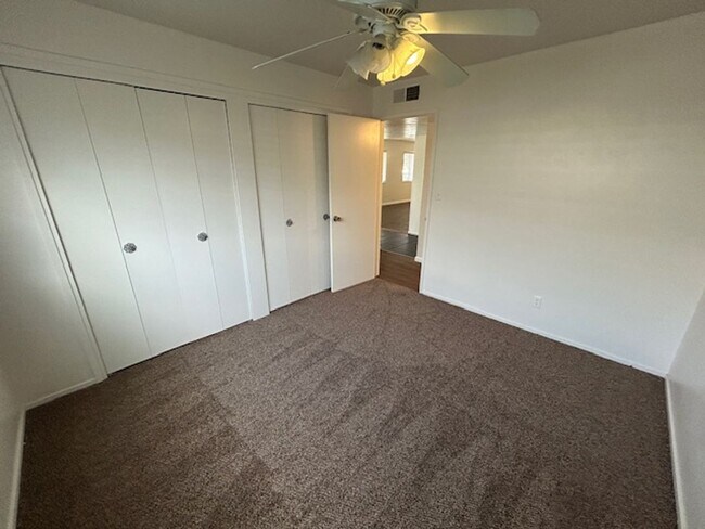 Building Photo - 1331 S Chatham St