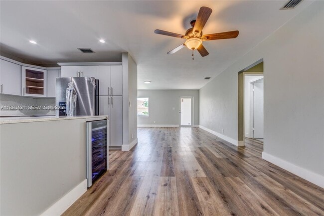 Building Photo - 2363 SW 21st Ter