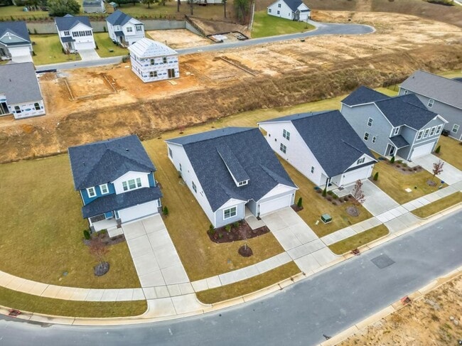 Building Photo - 163 Little Crk Dr