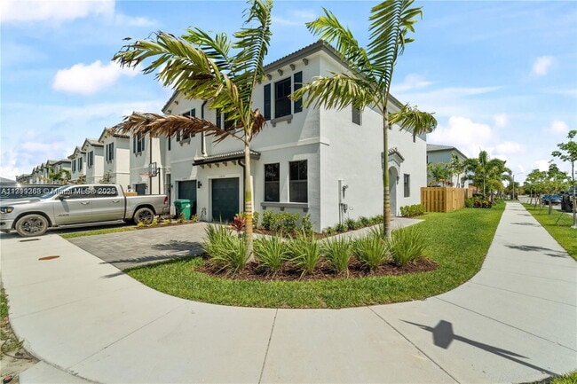 Building Photo - 13001 SW 286th Way