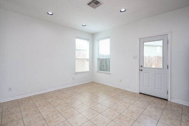 Building Photo - 19014 Walbrook Meadows Ln