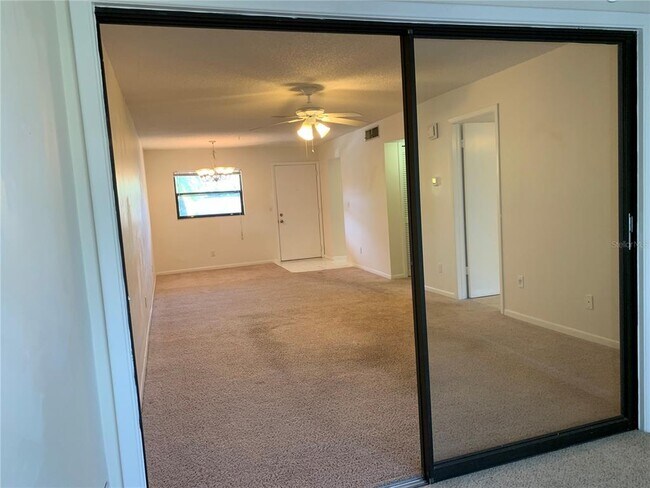Building Photo - 3038 Eastland Blvd