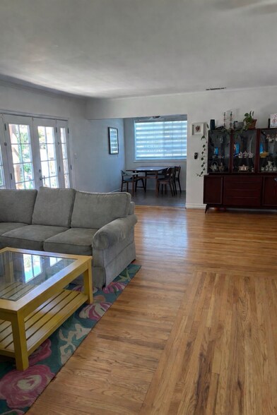 Building Photo - 7055 Comanche Ave