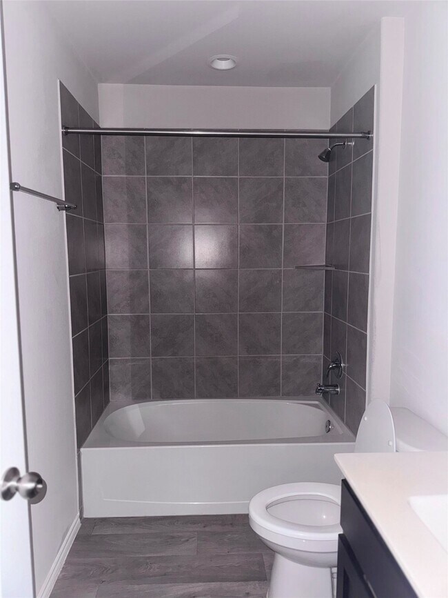 Building Photo - 1710 Chase Anchor Ct