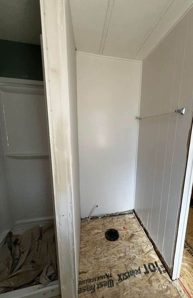 Building Photo - Remodeled 3BD 2BA in Ferndale!