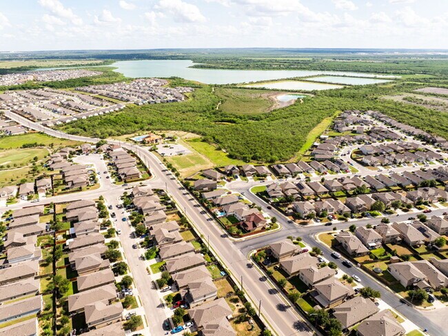 Building Photo - Welcome to The Bowen Floor Plan - 2 WEEKS ...