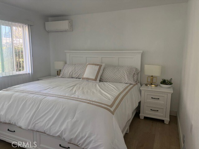 Building Photo - 392 Avenida Castilla