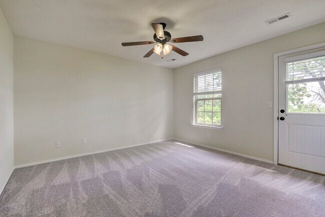Building Photo - 6603 Prairie Trail