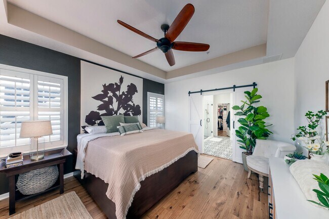 Building Photo - Baldwin Park Beauty! 3 bed/2.5 bath Pool H...