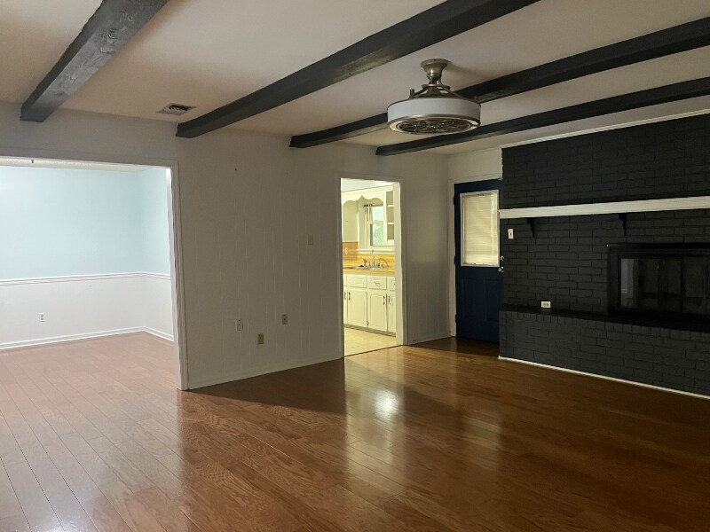 Building Photo - 22 Thornhill Dr