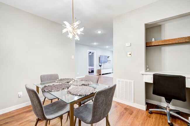 Building Photo - 2701 Bellefontaine St