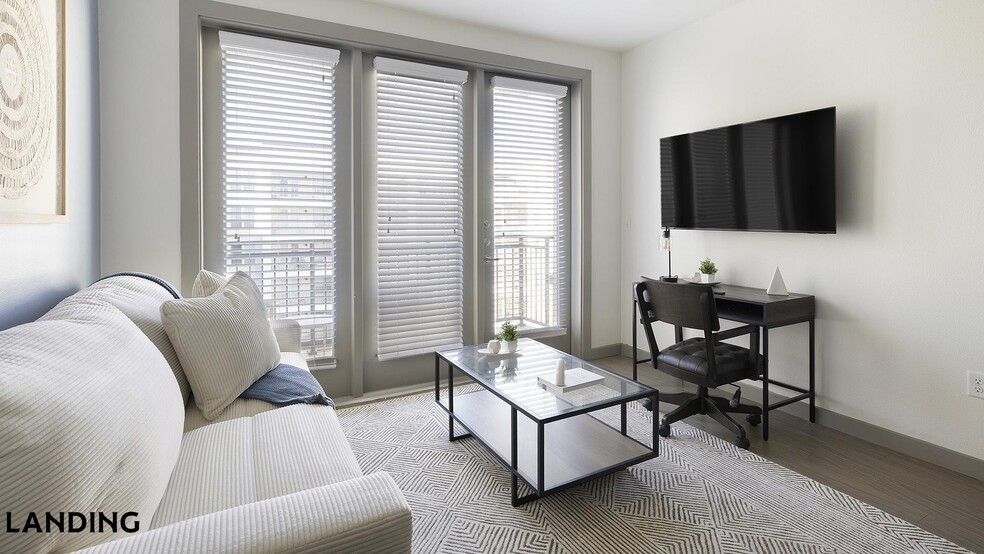 Building Photo - 101 S Center St