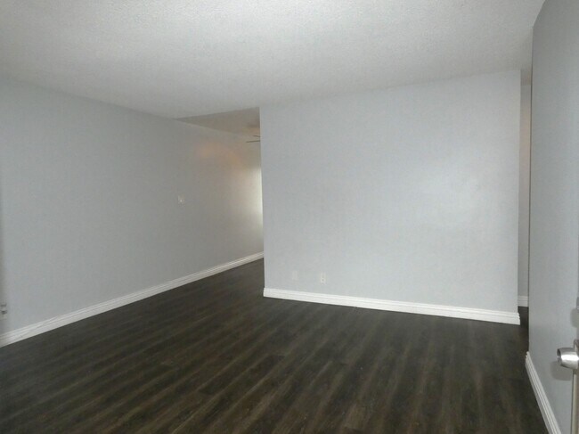 Building Photo - 9318 Artesia Blvd