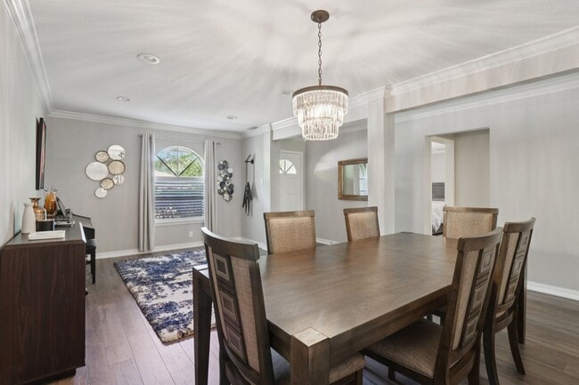 Building Photo - Beautifully Renovated Home with a Large Yard