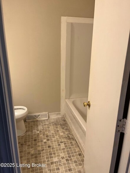 Building Photo - 1705 Cliff Ridge Ct