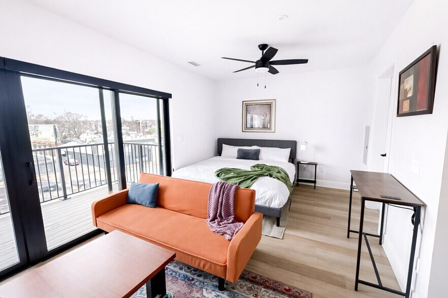 Building Photo - 203 N 48th St