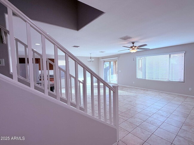 Building Photo - 5113 E Greenway St