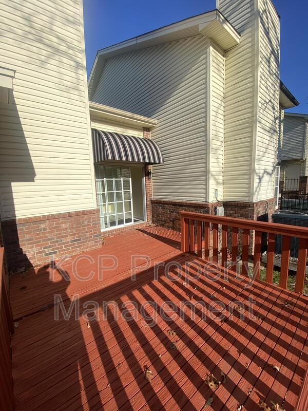 Building Photo - 2600 Brooken Hill Dr