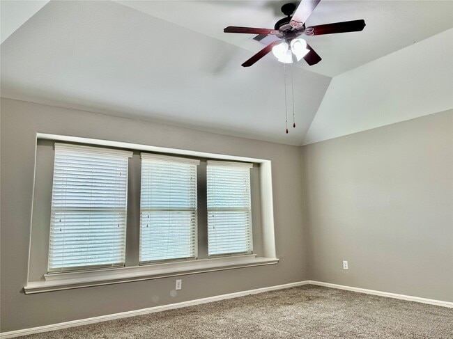 Building Photo - 28019 Canyon Wren Dr
