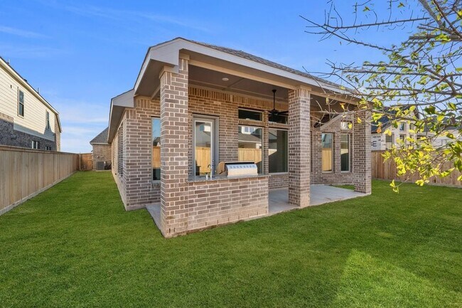 Building Photo - 21934 Frosted Elfin Dr