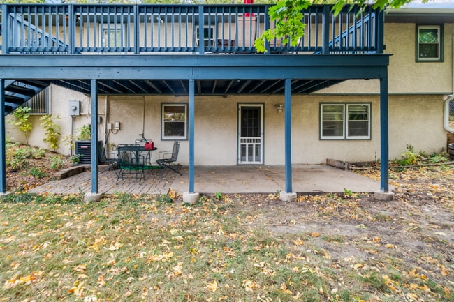 Building Photo - 6367 Zinnia Ln N