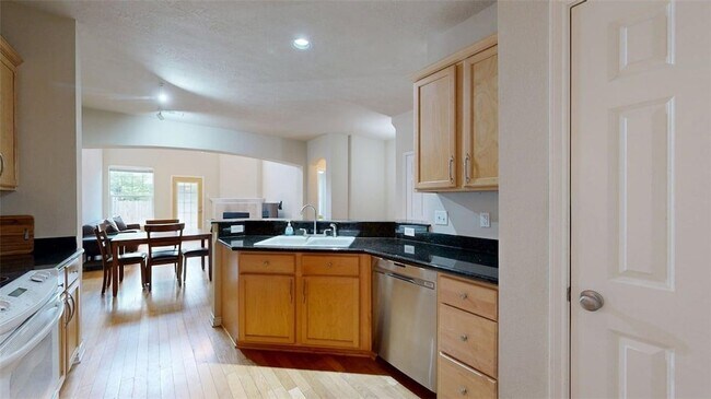Building Photo - 4307 Spring Hill Drive