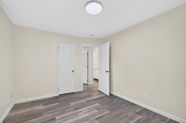 Building Photo - 2839 Black Oak Rd