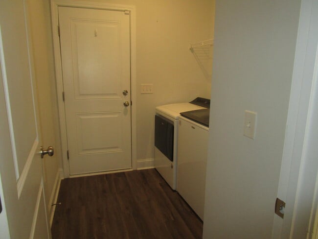 Building Photo - 420 Kittiwake Ln