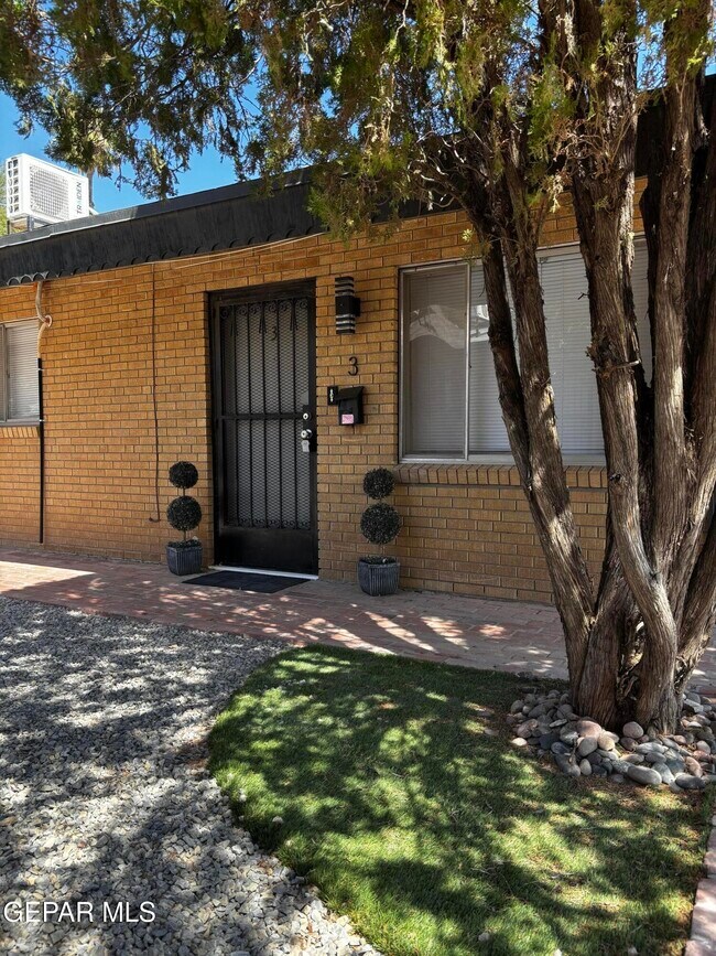 Primary Photo - 1224 Kentucky St