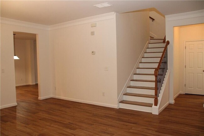 Building Photo - 1322 Loowit Falls Way