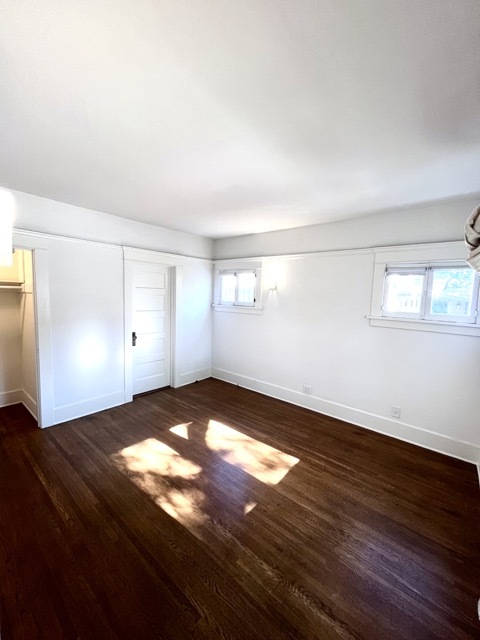 Building Photo - 1020 Marengo Ave