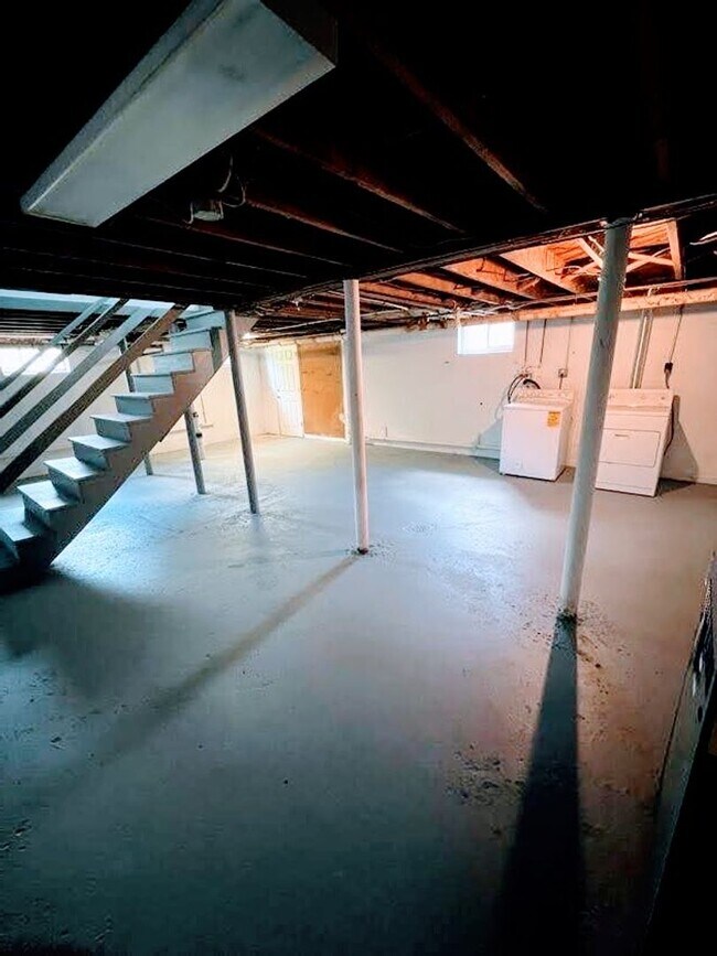 Building Photo - 3 Bedroom Home in Lynchburg