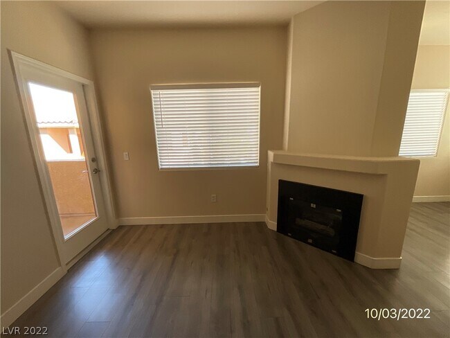 Building Photo - 1050 E Cactus Ave