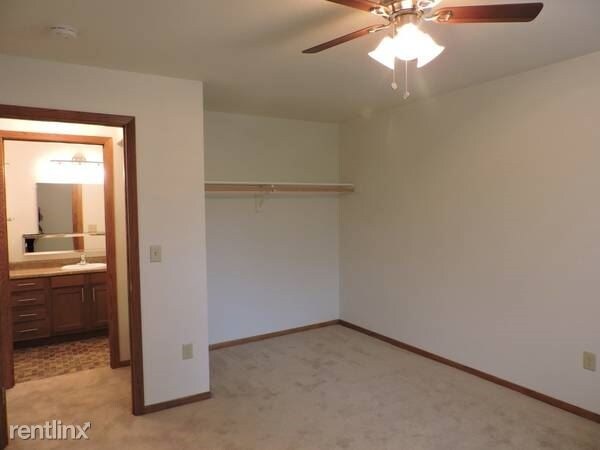 Building Photo - 6510 W English Meadows Dr