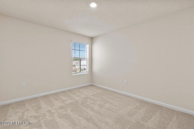 Building Photo - 21 Temple Dr