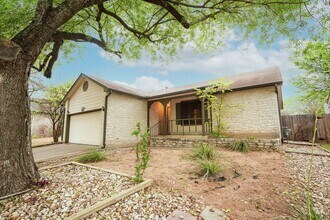 Building Photo - Spacious 3-Bedroom Single Family Home in S...