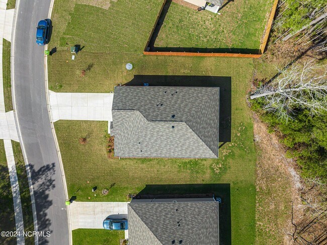 Building Photo - 1561 Pleasant Holw Ct SE