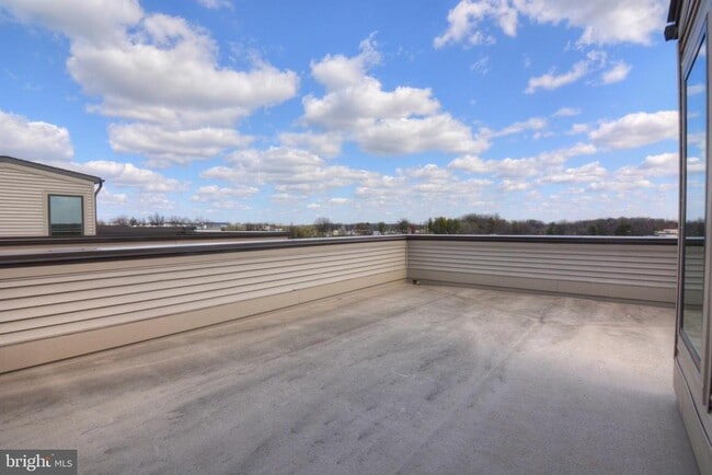Building Photo - 16322 Connors Wy