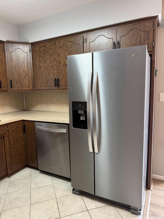 Building Photo - 1762 Pine Cove