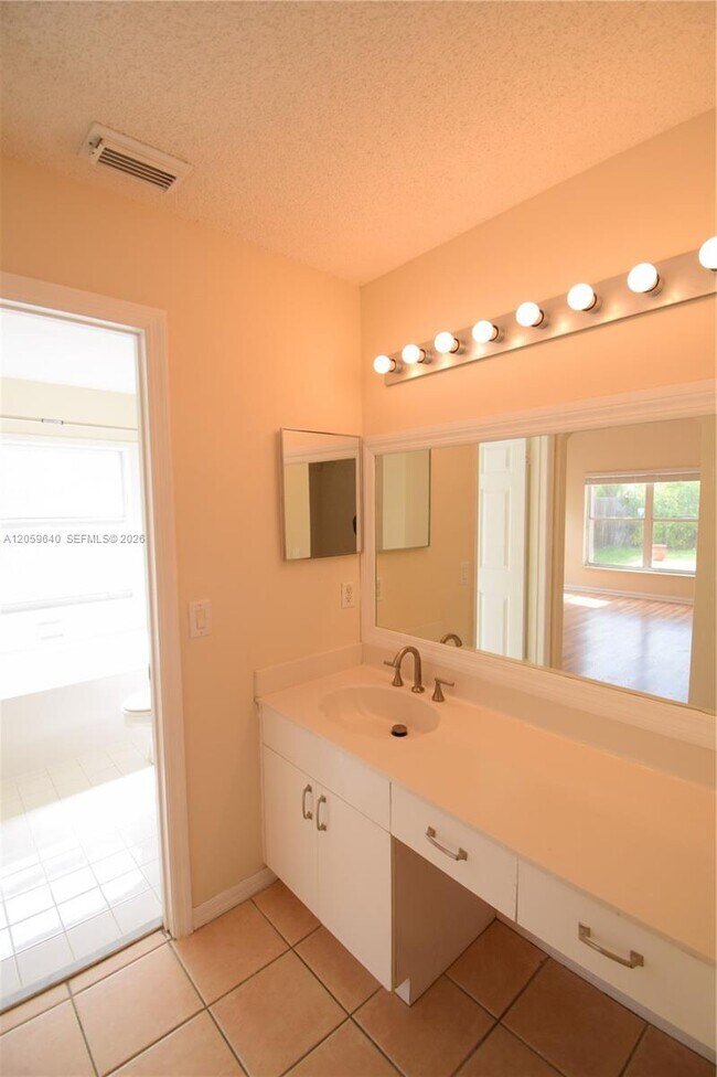 Building Photo - 15860 SW 77th St