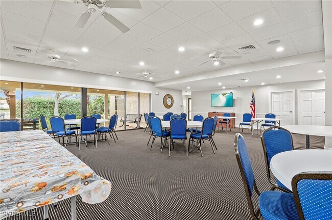 Building Photo - 6687 Huntley Ln S