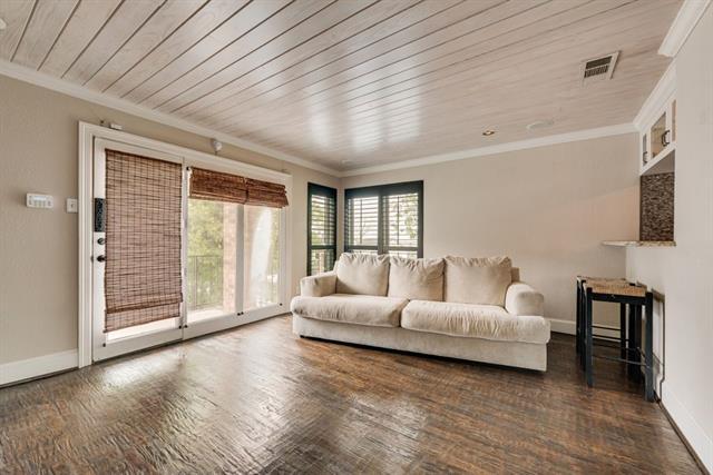 Building Photo - 1513 E Interstate 30