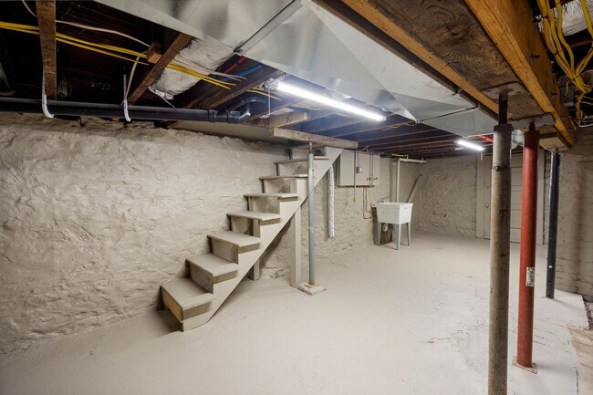 Building Photo - READY FOR MOVE IN! STUNNING 4-bedroom in Greenfield!