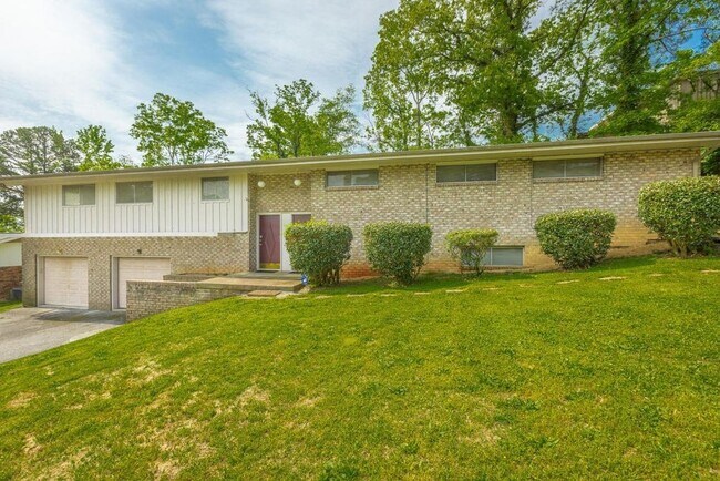 Building Photo - 3408 Gail Dr
